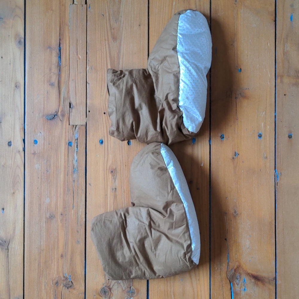 NWOT Quilts Etc Tan Down Filled Bootie Slippers